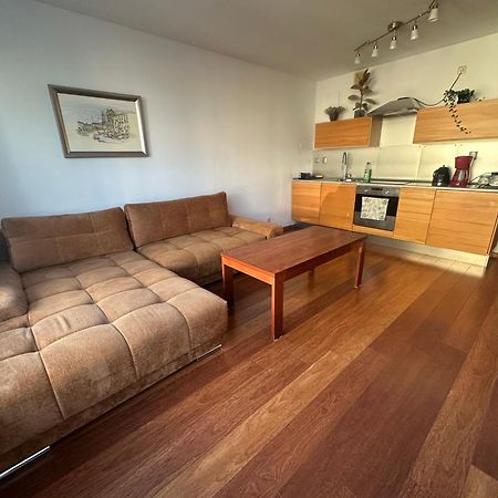 Private Apartment City Of Poznan - Free Parking Bagian luar foto
